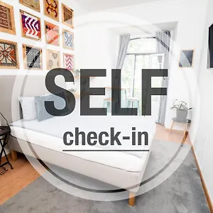  Hostel Crespo